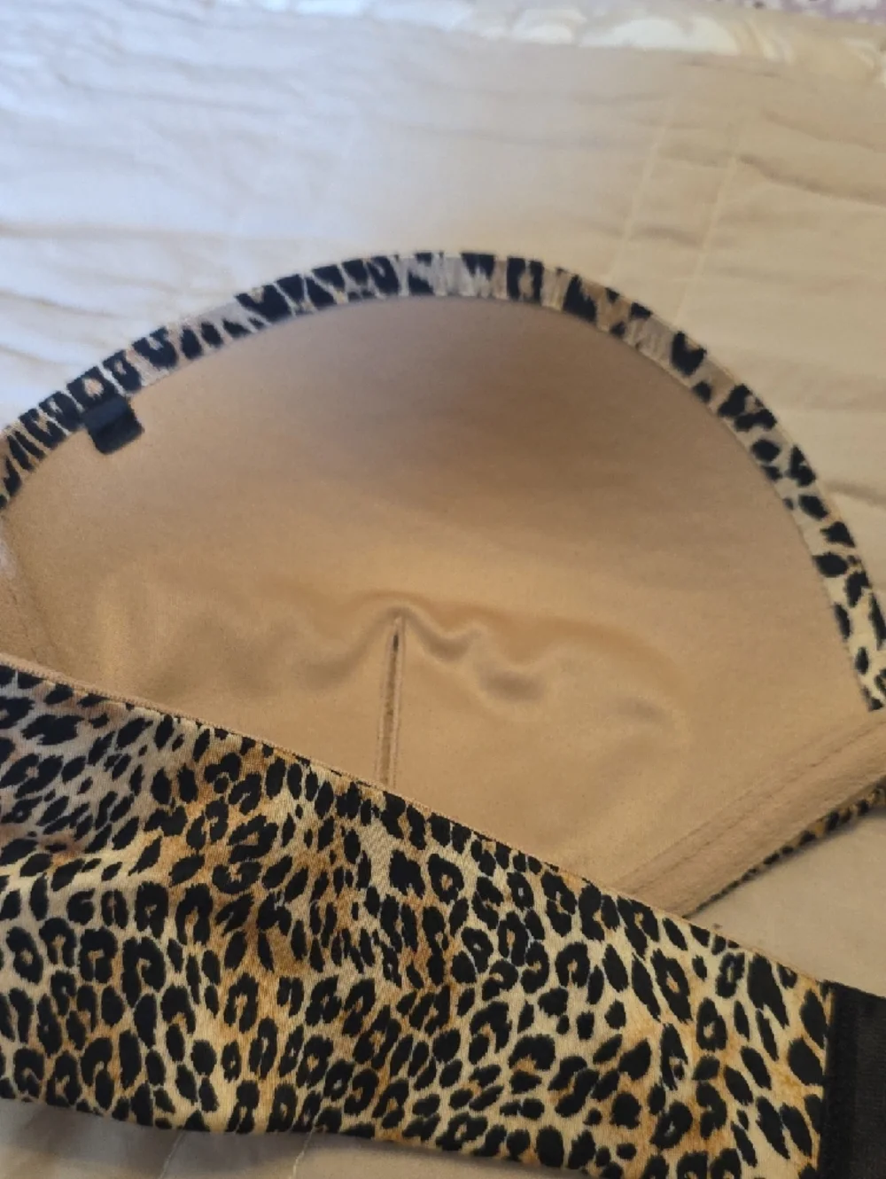 Victoria's Secret Leopard Print Demi Bra - Black & Tan - Picture 2 of 2